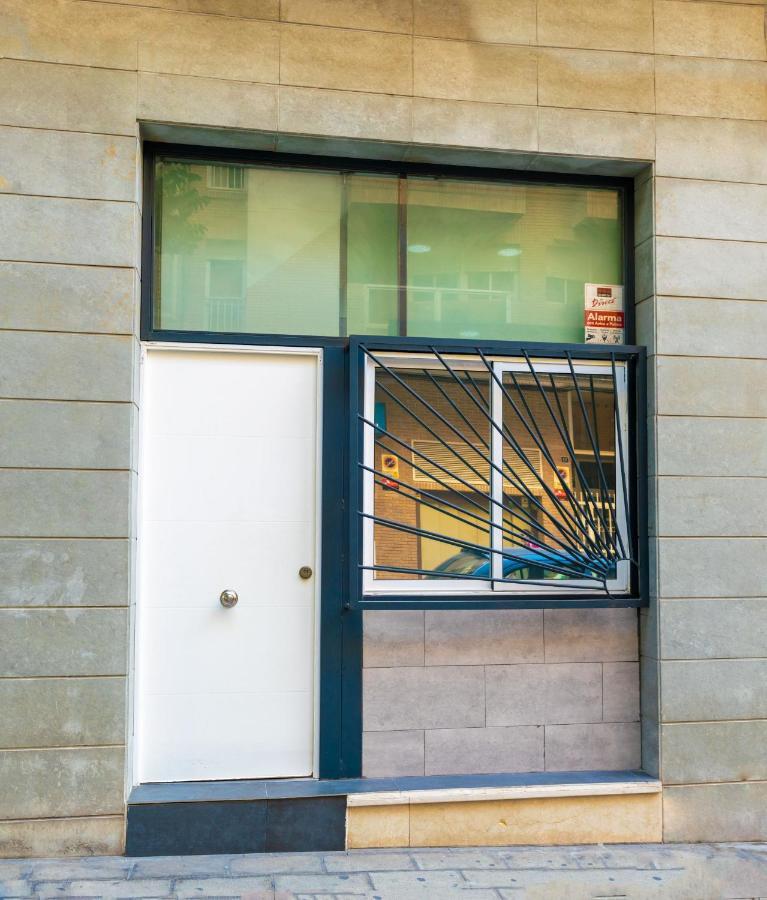 Estudio En El Pleno Centro De Alicante By Renthas Exterior photo